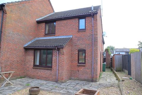 1 bedroom terraced house for sale, Squires Place, Toddington