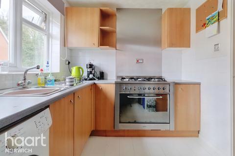 2 bedroom flat for sale - Bussey Road, Norwich