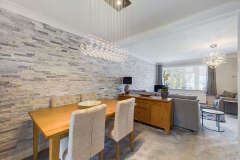 6 Ashmore, Long Buckby, Northampton, NN6 7RT