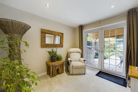 6 Ashmore, Long Buckby, Northampton, NN6 7RT