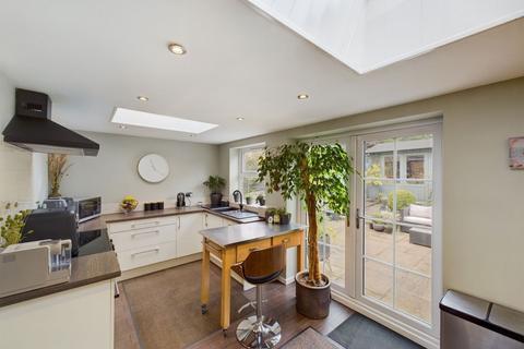 6 Ashmore, Long Buckby, Northampton, NN6 7RT