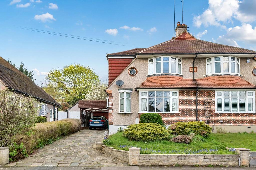 Courtfield Rise, West Wickham 4 bed semidetached house for sale £750,000