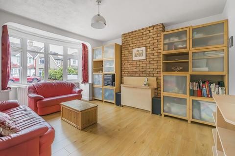 50 Merlin Grove, Beckenham, BR3 3HU