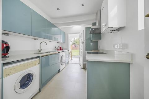 50 Merlin Grove, Beckenham, BR3 3HU