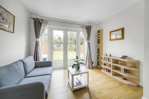 50 Merlin Grove, Beckenham, BR3 3HU