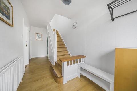 50 Merlin Grove, Beckenham, BR3 3HU