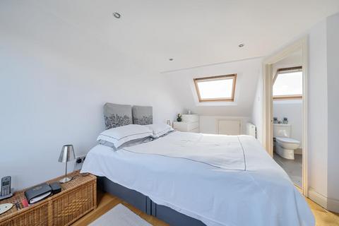 5 Leythe Road, London, W3 8AW
