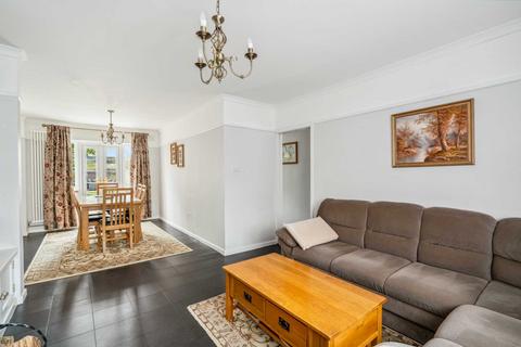 43 Highwood Avenue, Bushey, WD23 2AL