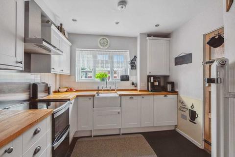 43 Highwood Avenue, Bushey, WD23 2AL