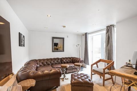 Flat 1, 20 Old Devonshire Road, London, SW12 9RB