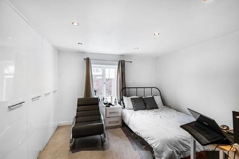 Flat 1, 20 Old Devonshire Road, London, SW12 9RB