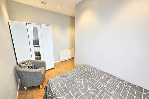 2 bedroom flat to rent, Menzies Road, Torry, Aberdeen, AB11