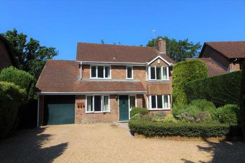 7 Fox Dell, Storrington, Pulborough, RH20 4JY