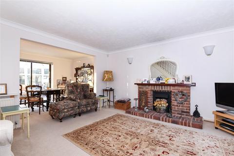 7 Fox Dell, Storrington, Pulborough, RH20 4JY
