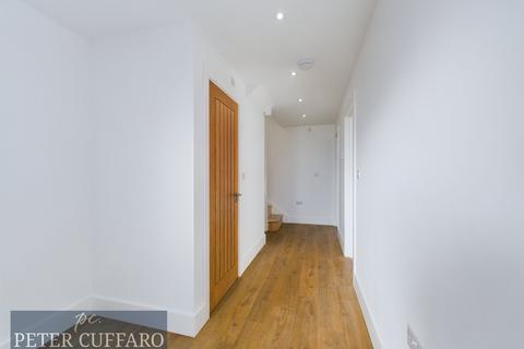 undefined, Frenchs Close, Ware SG12