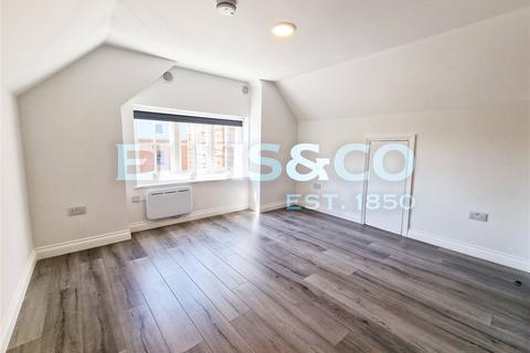 3 bedroom apartment to rent, Station Road, Harrow, HA1