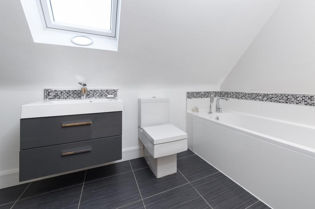 En-suite Bathroom