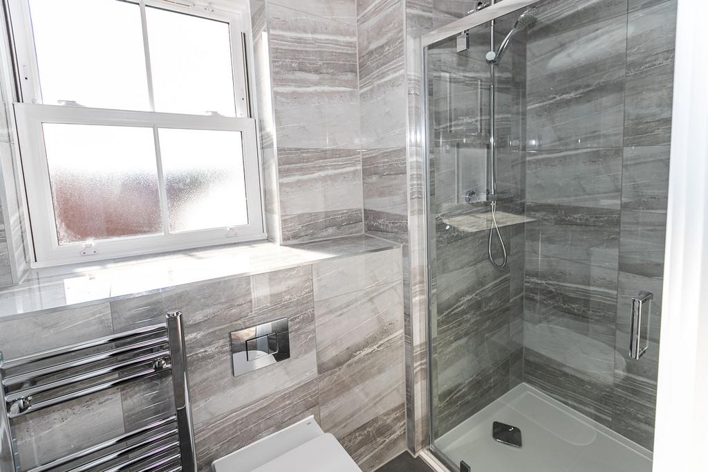 En suite Shower Room