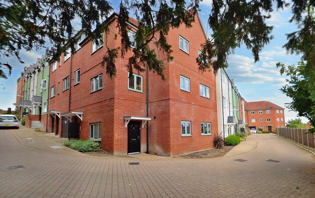 Buckingham, Buckingham MK18 1 bed apartment £925 pcm (£213 pw)