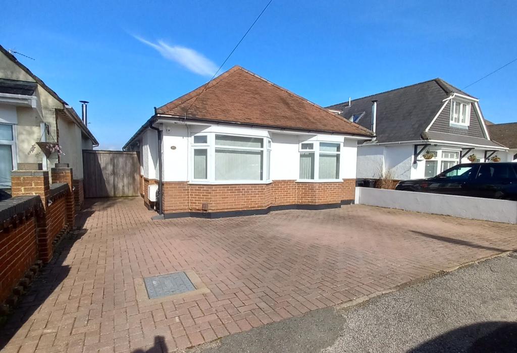Townsville Road, Bournemouth, Dorset 5 bed detached bungalow £549,950