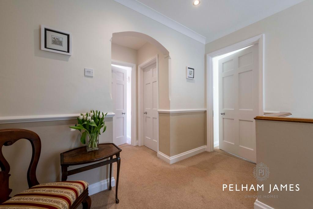 Landing, 16 Tinwell Rd, Stamford