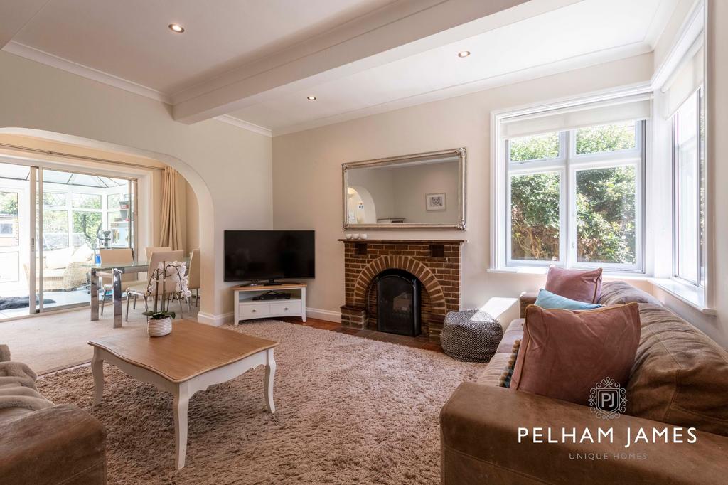 Lounge, 16 Tinwell Rd, Stamford