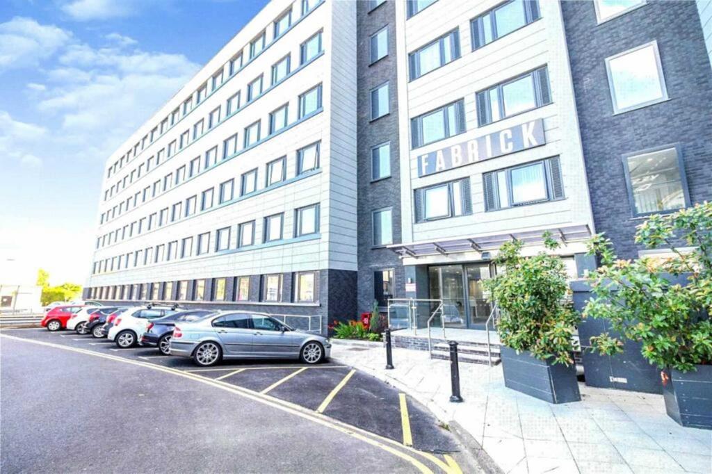 Fabrick, Warren Road, Cheadle Hulme 1 bed apartment £800 pcm (£185 pw)