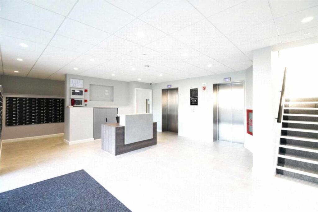 Fabrick, Warren Road, Cheadle Hulme 1 bed apartment £800 pcm (£185 pw)