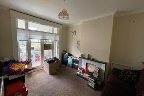 3 bedroom terraced house for sale, Betchworth Road, Seven Kings, Ilford, Essex