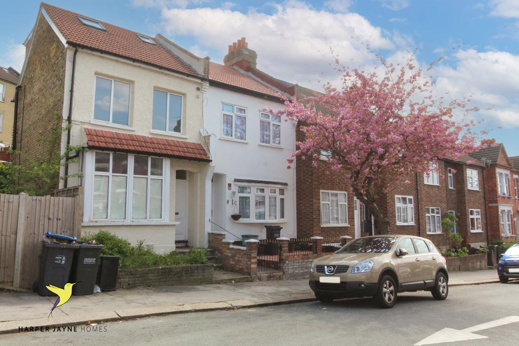 Mersham Road, Thornton Heath, Surrey 4 bed end of terrace house for