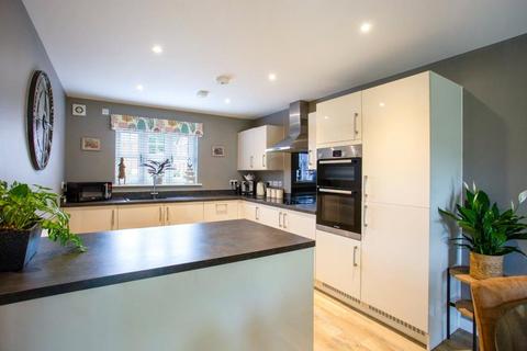 4 bedroom detached house for sale, Maybush Gardens, Badsey, Evesham, Worcestershire, WR11