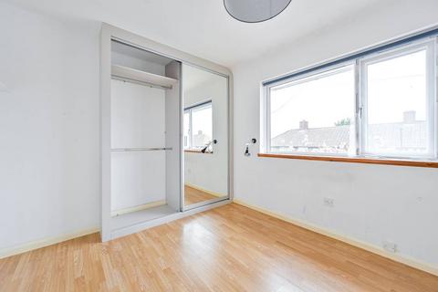 8 Sedgebrook Road, London, SE3 8LP