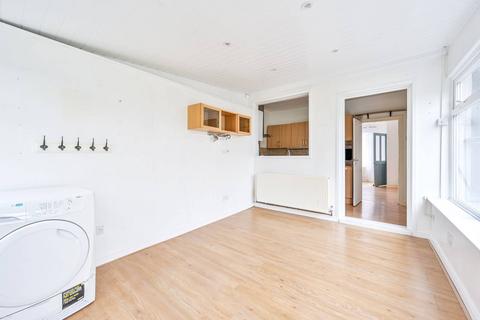 8 Sedgebrook Road, London, SE3 8LP