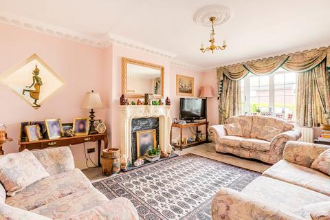 27 Lytton Fields, Knebworth, SG3 6BA