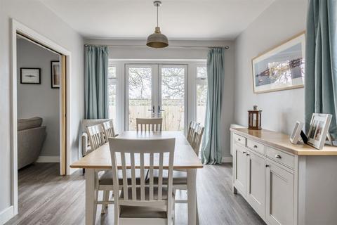 35 Bailey Road, Rowland's Castle, PO9 6BF