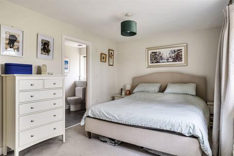 35 Bailey Road, Rowland's Castle, PO9 6BF