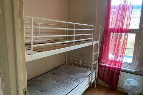 158 South Ealing Road, London, W5 4QL