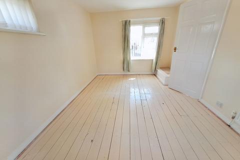 39 Chantry Estate, Corbridge, NE45 5JH