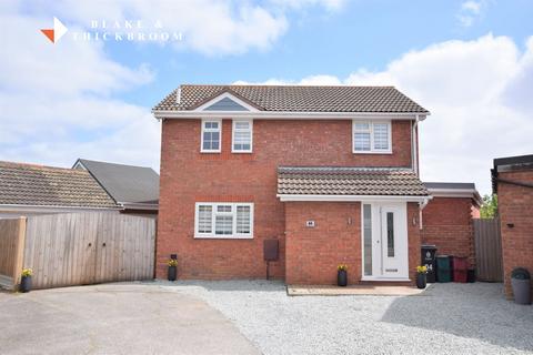 4 Brockham Close, Clacton-on-sea, CO16 8XR
