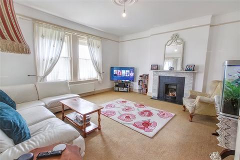 3 bedroom apartment for sale - Halstead Road, Earls Colne, Colchester, Essex, CO6