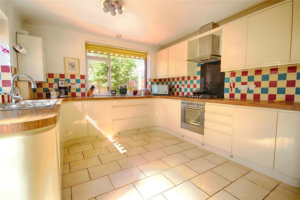 Leyson Road, The Reddings, Cheltenham, Gloucestershire, GL51 4 bed