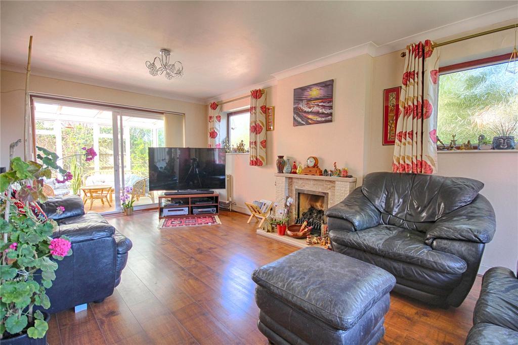 Leyson Road, The Reddings, Cheltenham, Gloucestershire, GL51 4 bed