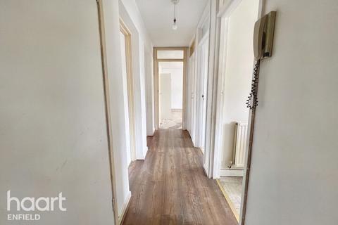 5 Concord Road, Enfield, EN3 4AS