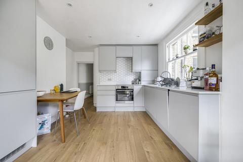 45a Lurline Gardens, London, SW11 4DD