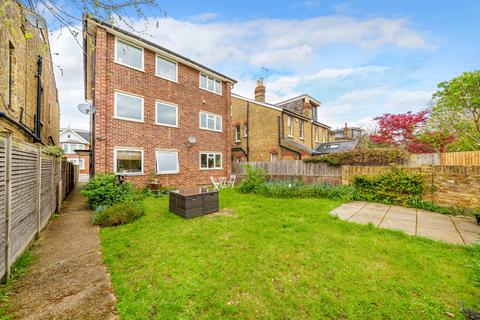 27b Cedars Road, Hampton Wick, Kingston Upon Thames, KT1 4BG