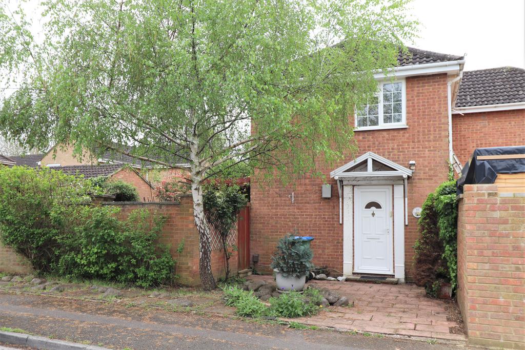 Milton Road, WaltononThames KT12 1 bed terraced house for sale £300,000
