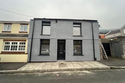 17 Albert Street, Pentre, CF41 7JR