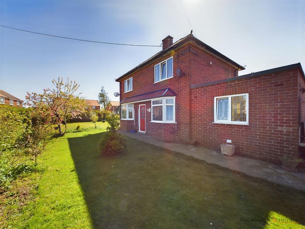 Gransmoor Road, Lissett, YO25 8PY 3 bed detached house for sale £300,000