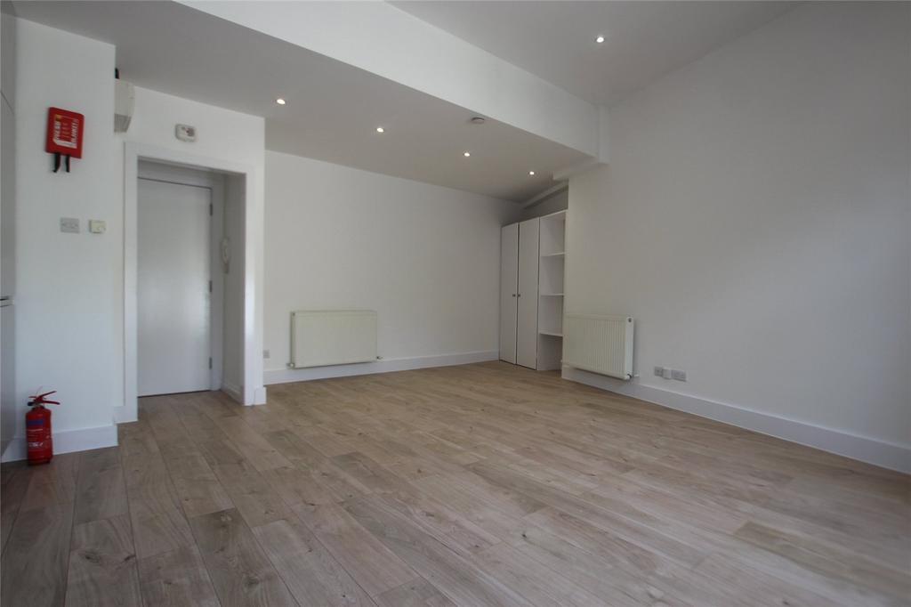 Courthill Road, London, SE13 Studio £1,250 pcm (£288 pw)