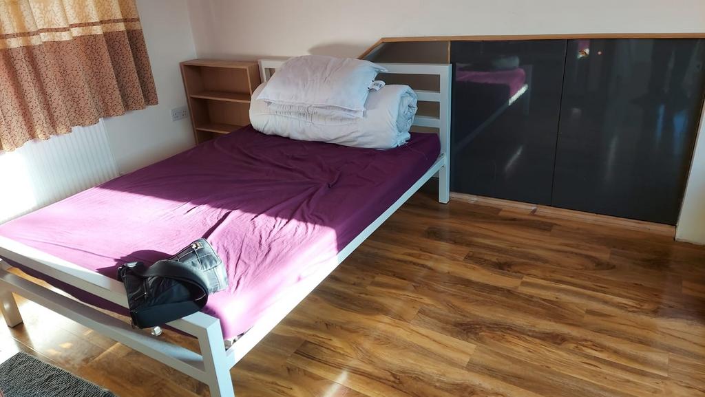 Vincent Road, Hounslow, Middlesex, TW4 1 bed flat £750 pcm (£173 pw)